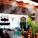 Охлаждение туманом летней площадки ресторана Эдбург